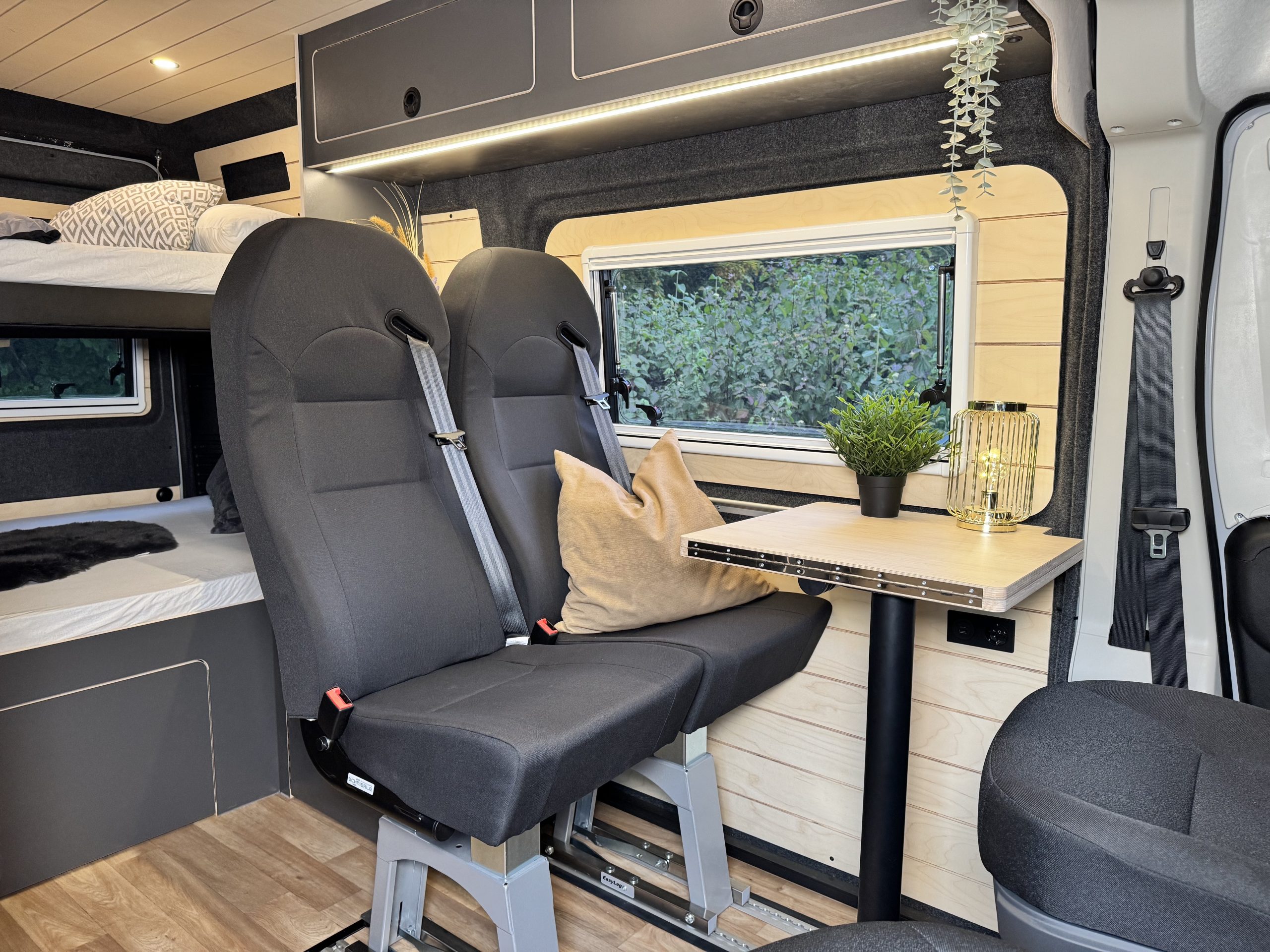 Opel Movano L2H2 Family Camper