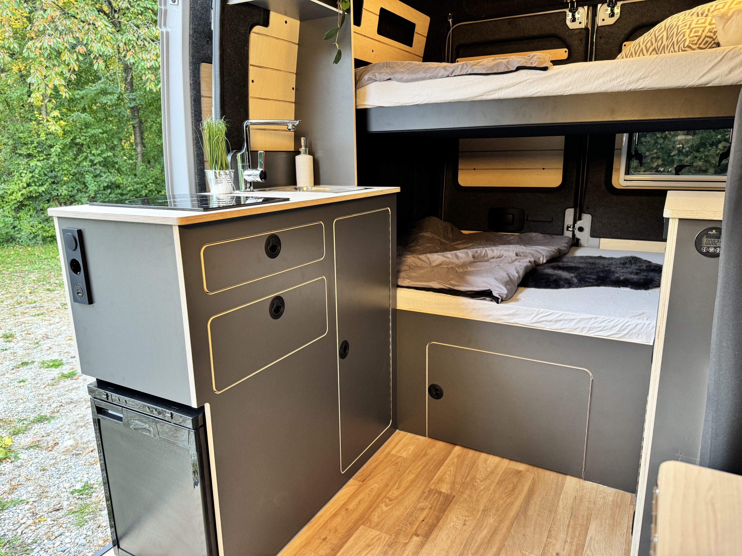 Opel Movano L2H2 Family Camper